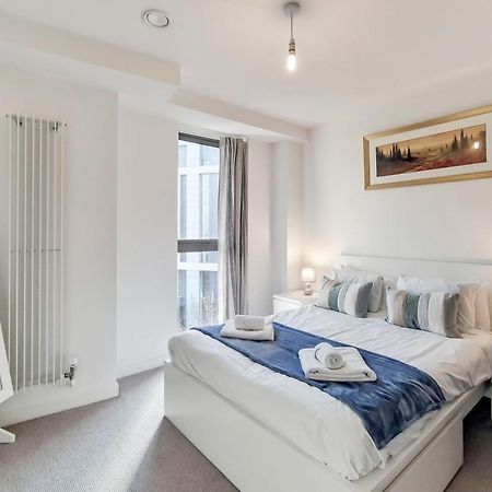 Deluxe One Bed Apartment By London Excel Exterior foto